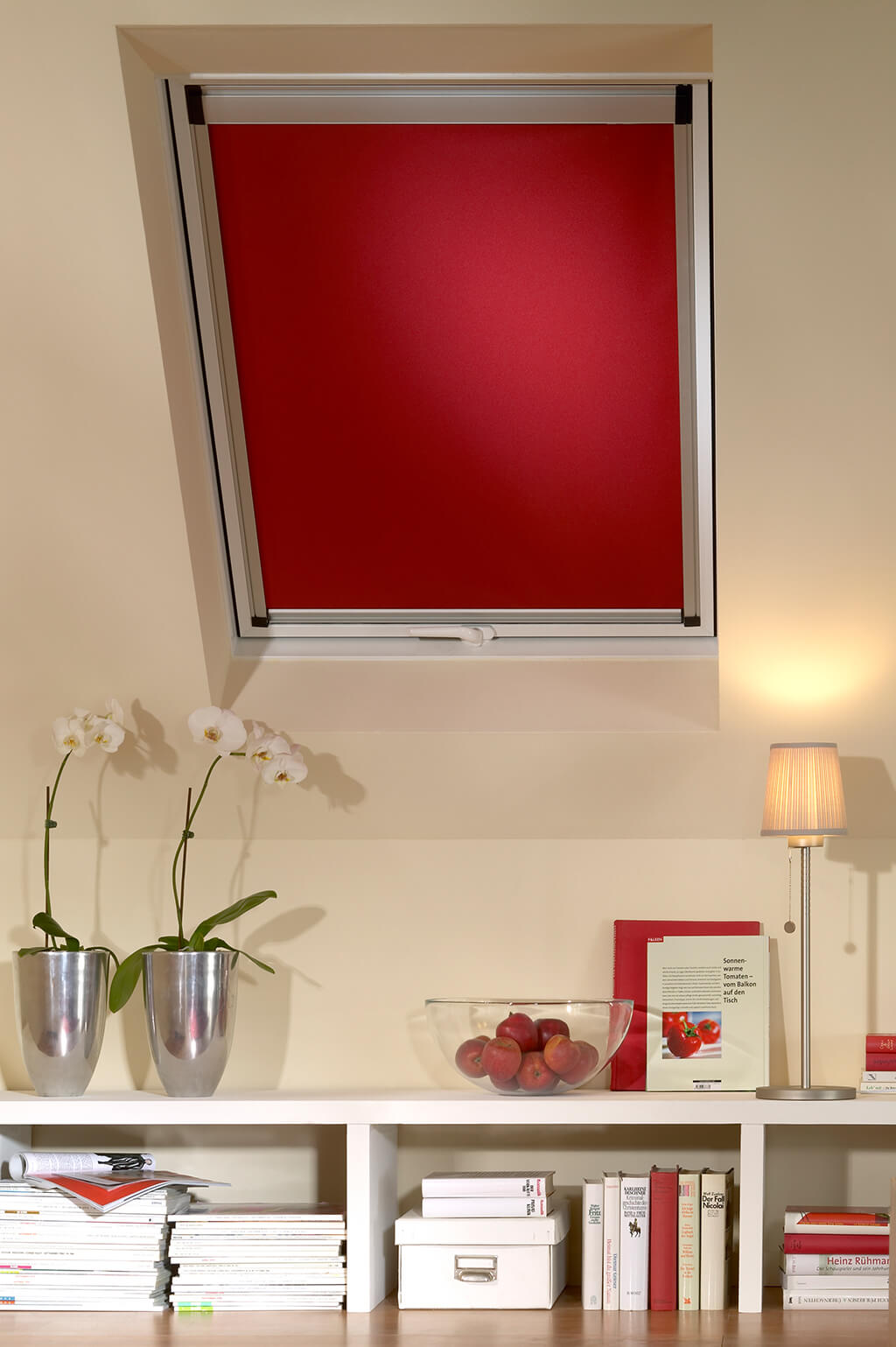 Rollo Verdunkelung Rot Dachfenster 03