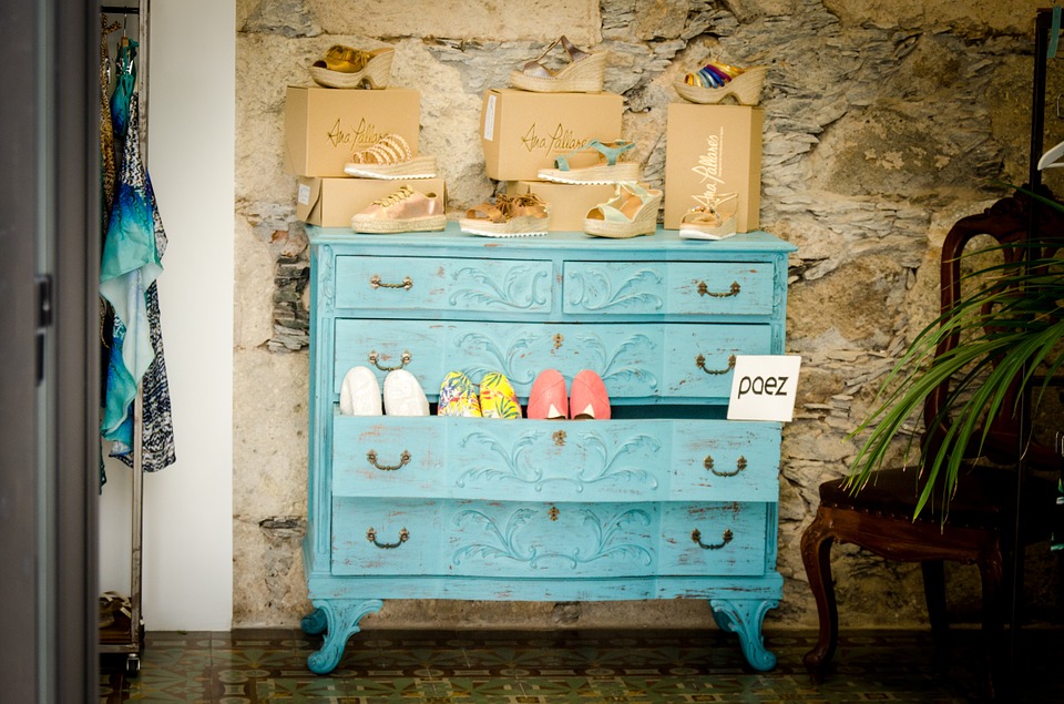 Shabby Chic Kommode alt Antiquitaet Shabby Chic Kommode alt Antiquitaet