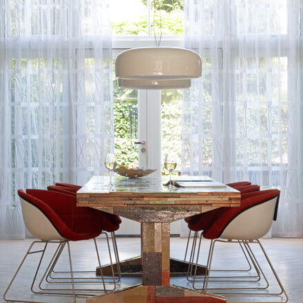 Transparente Gardinen im Esszimmer