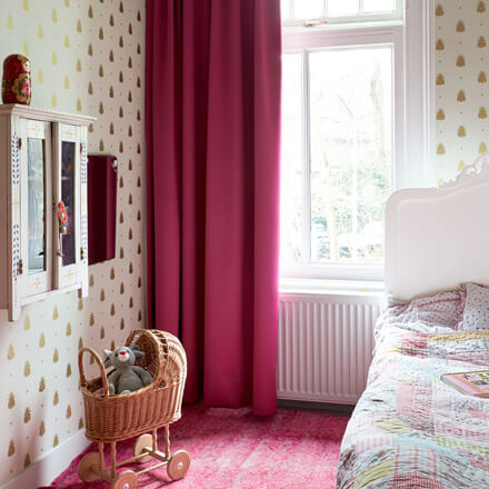 Verdunkelungsgardine Pink im Kinderzimmer