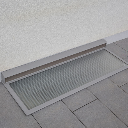 Begehbare regensichere Lichtschachtabdeckung