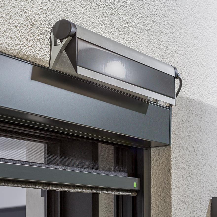 Solarmodul für Neher Insektenschutz Erollo für Türen bei Jaloucity