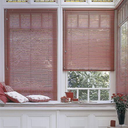 Jalousien nach Maß in altrosé für den perfekten Shabby Chic