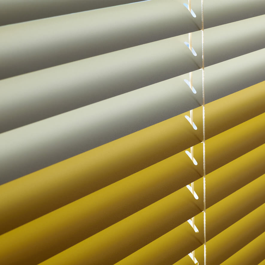 Gelbe Lamellen mit Farbwechsel im Detail Gelbe Lamellen mit Farbwechsel im Detail