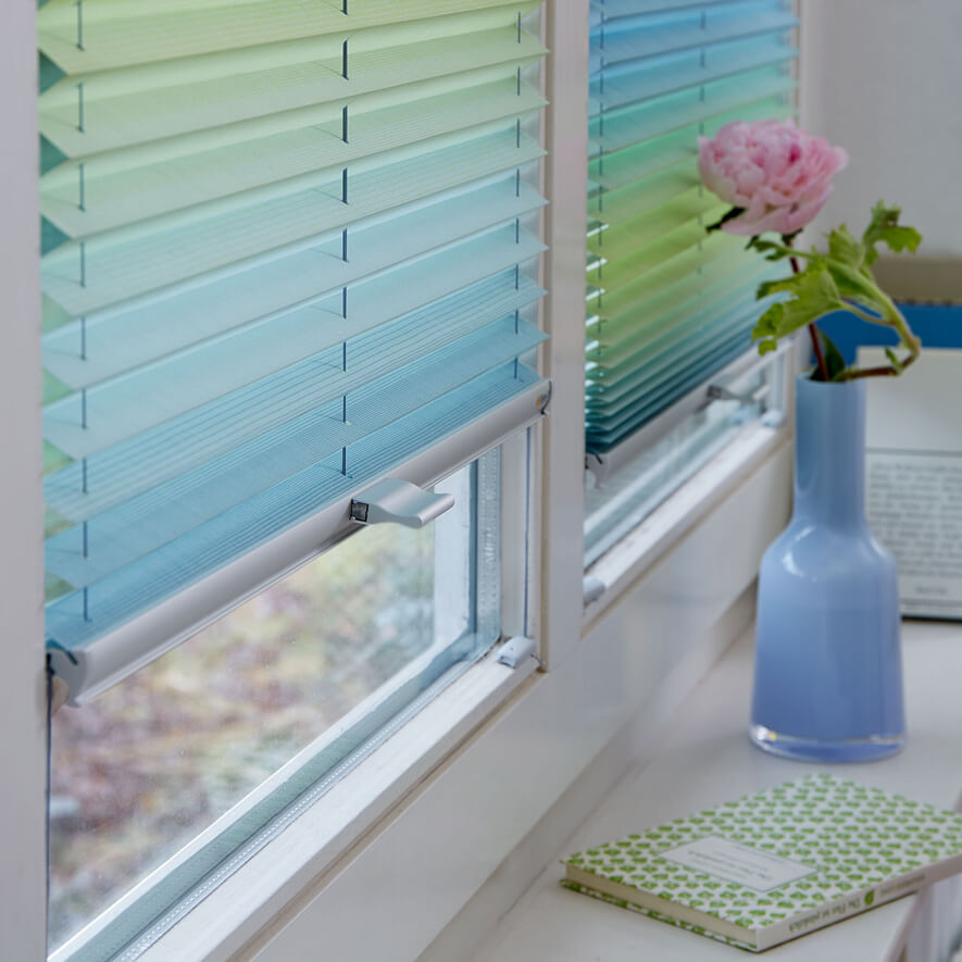 Deluxe Design Griff in Silber an buntem Teba Plissee