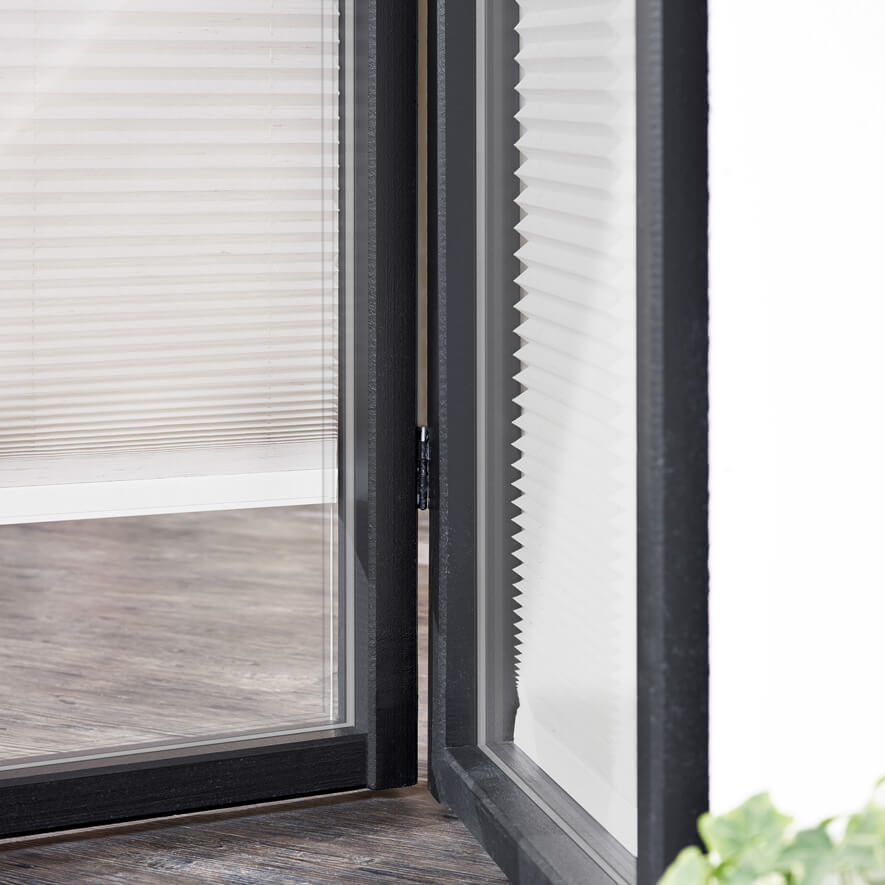 Detailansicht Smart Plissees Terrassentür Außen Detailansicht Smart Plissees Terrassentür Außen