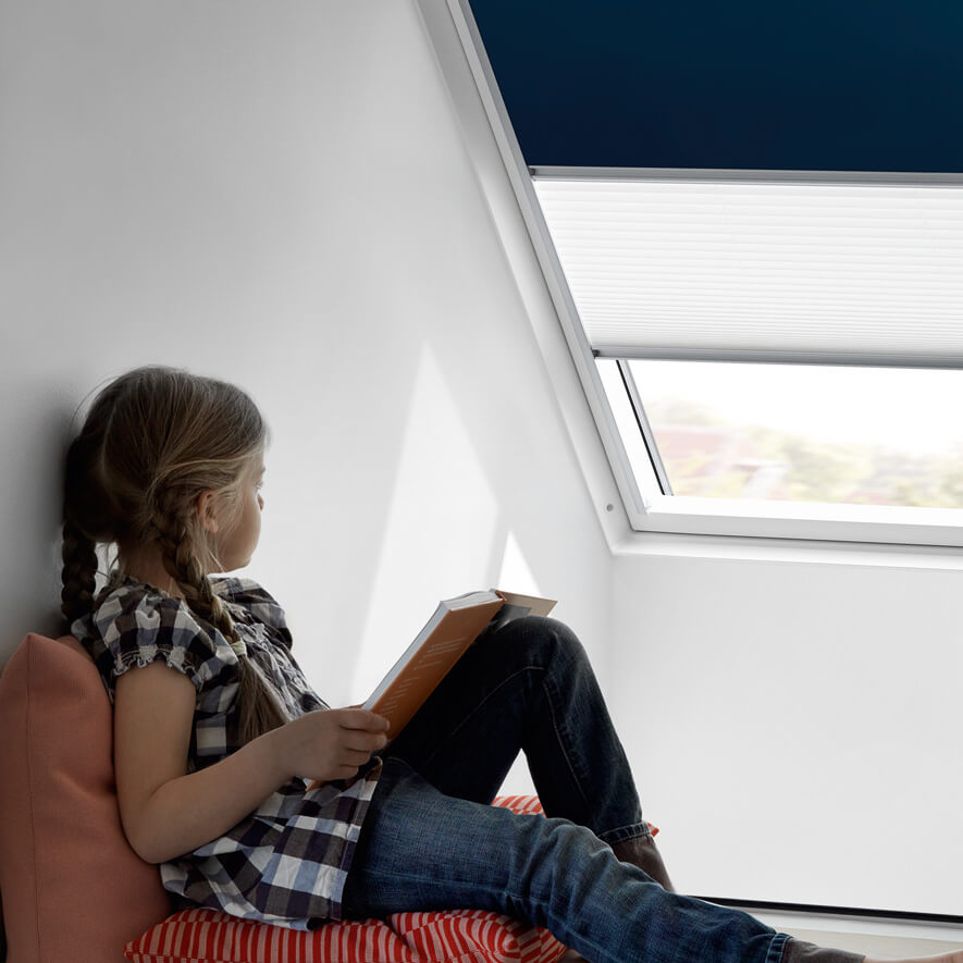 VELUX® Vorteilssets mit 25% Preisvorteil: Plissee und Verdunkelungsrollo VELUX® Vorteilssets mit 25% Preisvorteil: Plissee und Verdunkelungsrollo
