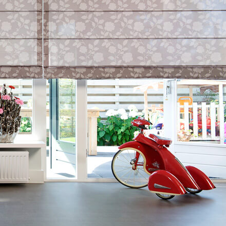 Balkon- und Terrassent&uuml;ren mit Raffrollos