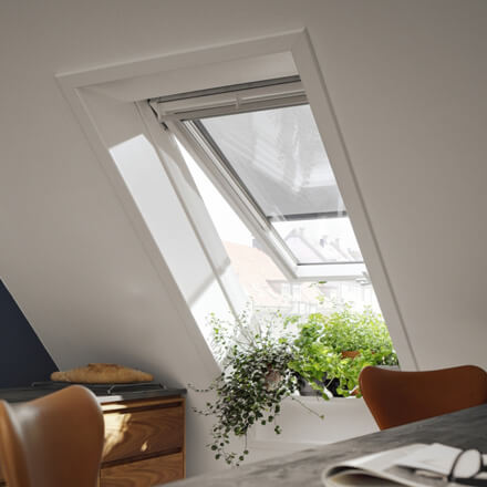 VELUX® Hitzeschutz-Markisen